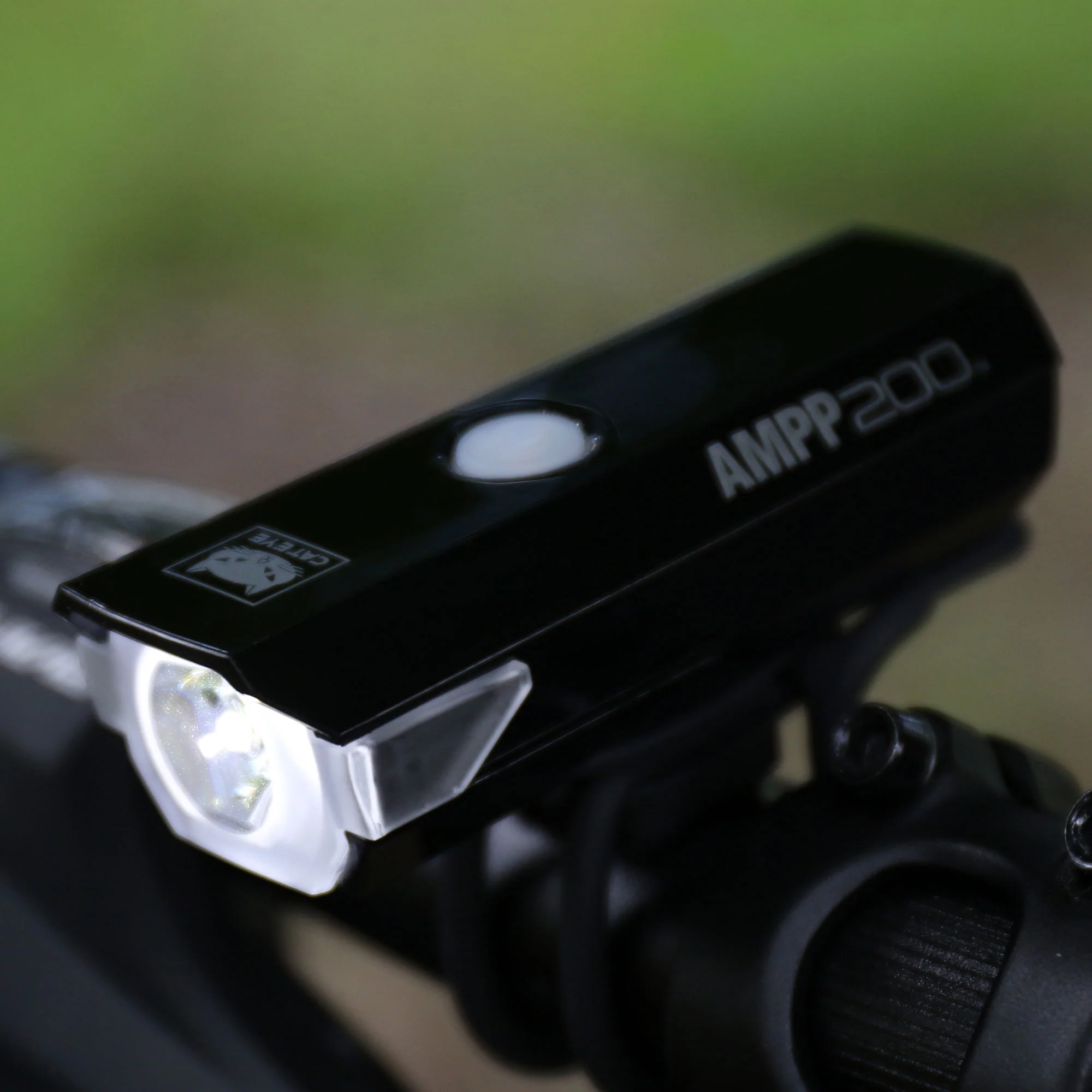 Cateye AMPP 200 Front Light - Image 2