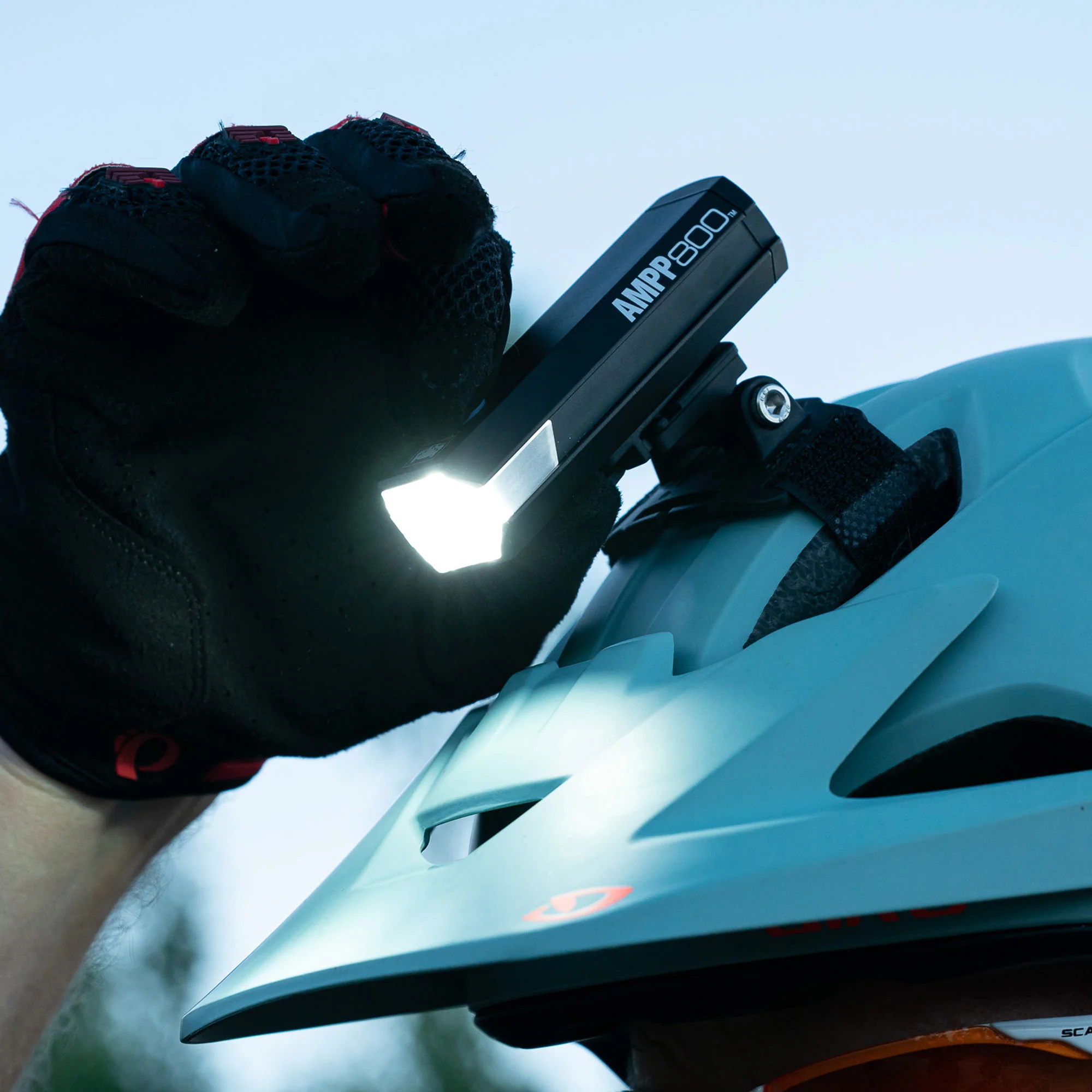 Cateye AMPP 800 Front Light - Image 6