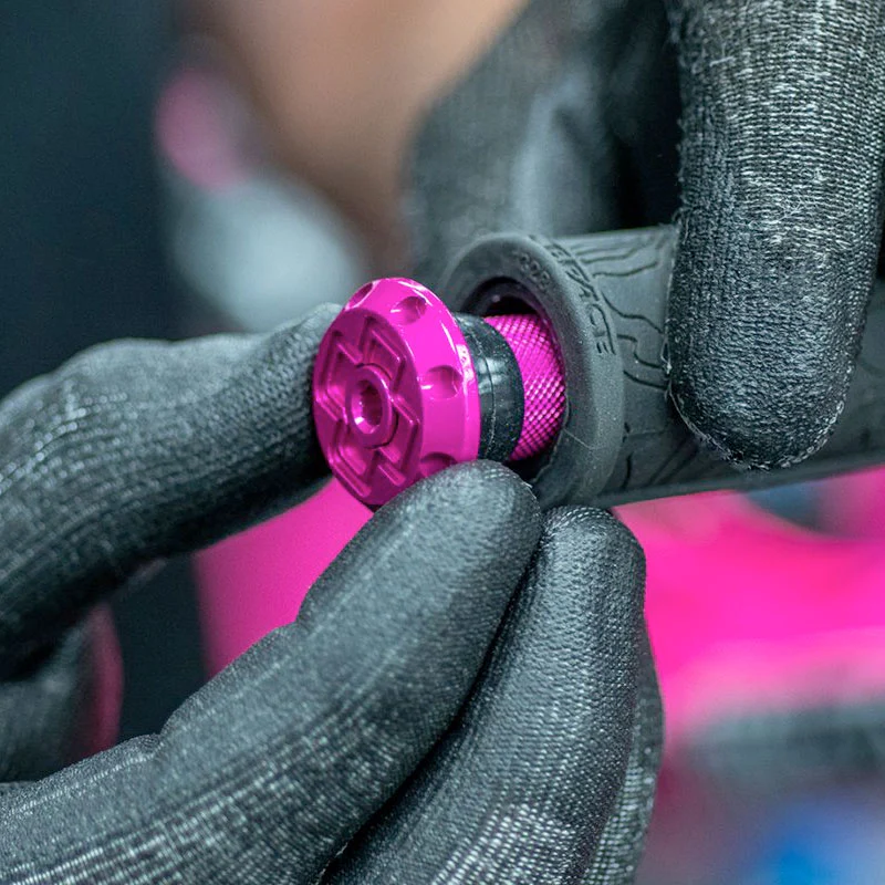 Muc-Off Stealth Tubeless Puncture Plug - Image 15