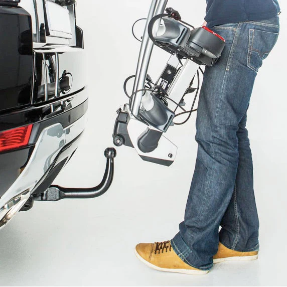 Yakima JustClick 2 Premium Tow Ball Bike Carrier - Image 3